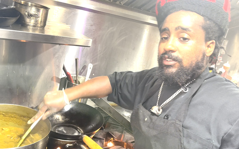 Chef Kofi Cooks up Afro-Floribbean Plant-based Cuisine